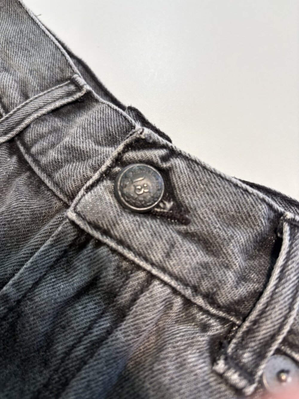 R13 Made In Italy Distressed Denim Cutoff Shorts Gray Black Wash Size 28 - Picture 10 of 10